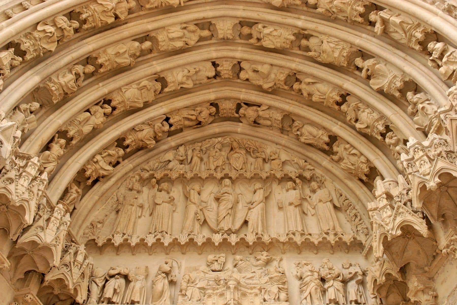 D Couvrez La Cath Drale Saint Tienne De Bourges Val De Loire