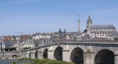 cathedrale-saint-louis-blois