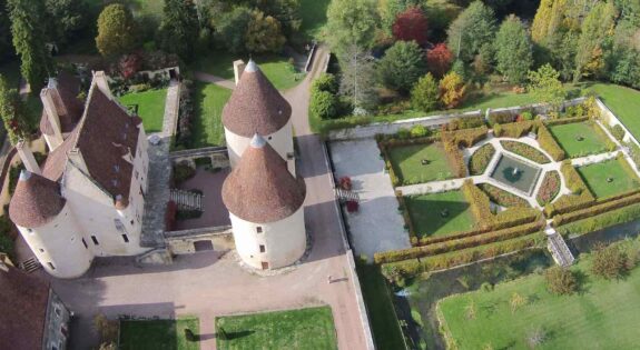 jardins et chateau de corbelin Nievre