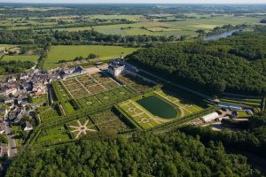 chateau-jardins-villandry-vue-aerienne