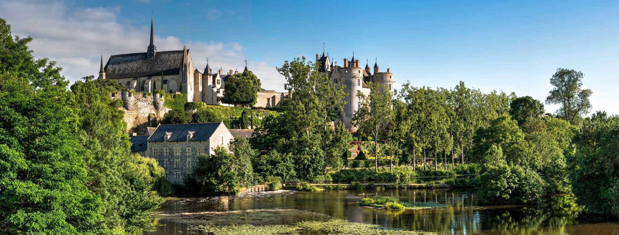 Panorama de la ville de Montreuil-Bellay en Anjou