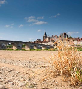 Gien - vue de la plage autre rive © OT de Gien - Christophe Lorsch