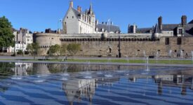 miroir-eau-chateau-ducs-bretagne-pierre-yves-lassale