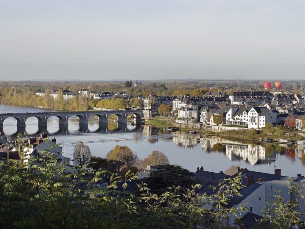 pont-cessart-Saumur-Daniel-Jolivet-cc-modif.jpg