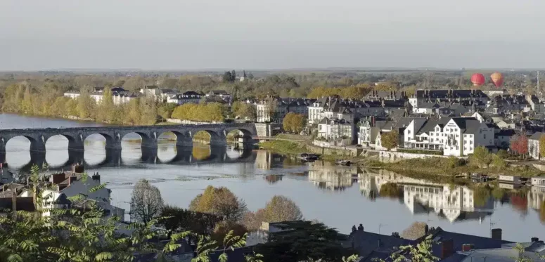 pont-cessart-Saumur-Daniel-Jolivet-cc-modif.jpg