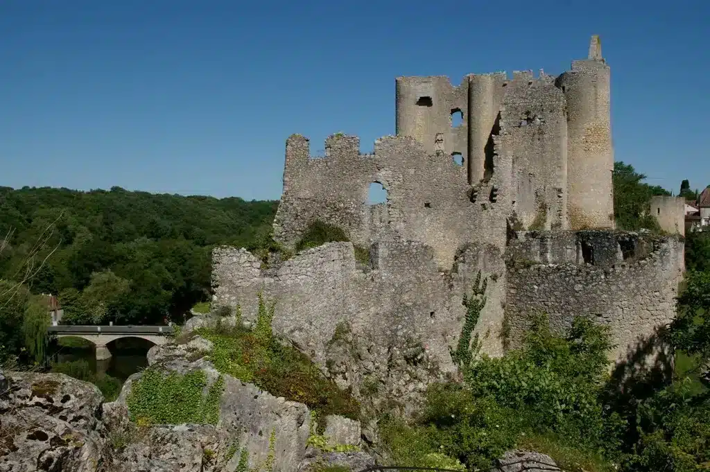 Château - Angles sur l'Anglin