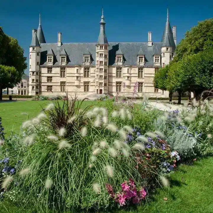 Palais Ducal de Nevers château de la Nièvre