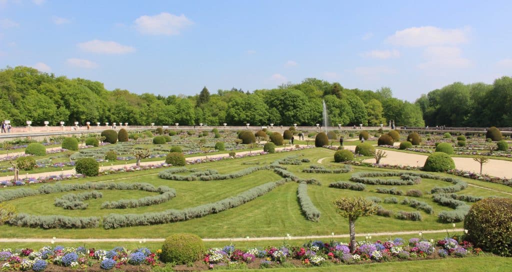 vue-jardin-diane-chenonceau