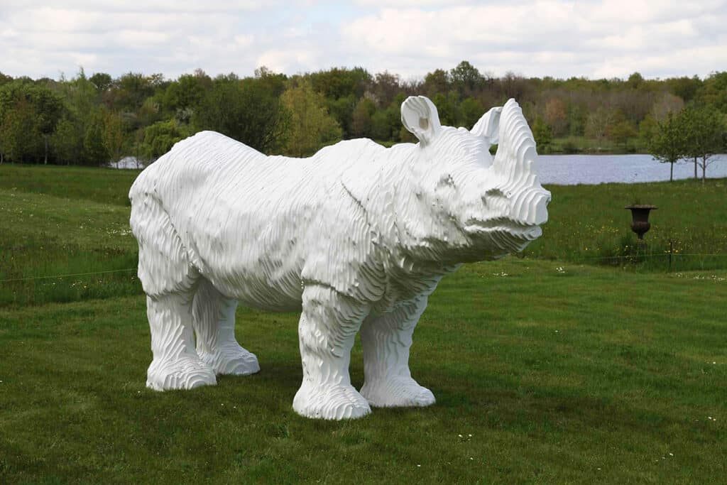 Biennale en Sologne jardin des sculptures Michel Audiard les rhinocéros