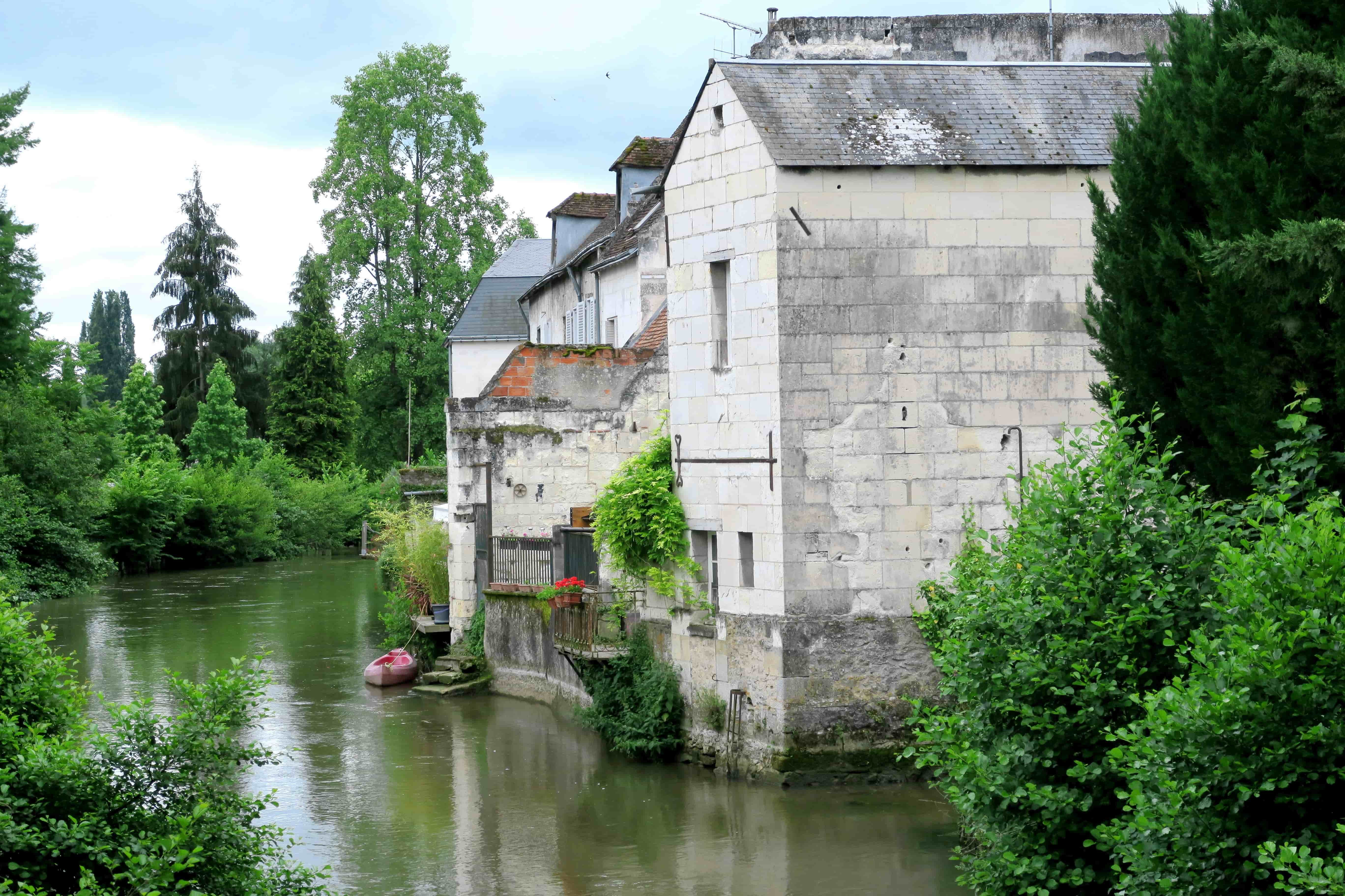 Loches