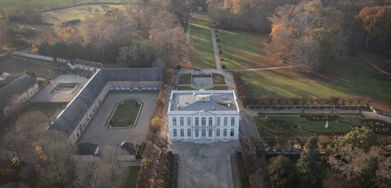 Château de Bouges façade