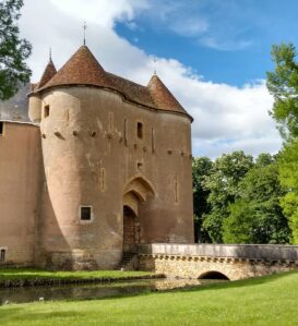 Château d'Ainay le Vieil