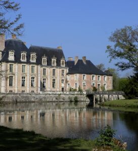 Le château de la Ferté-saint-aubin