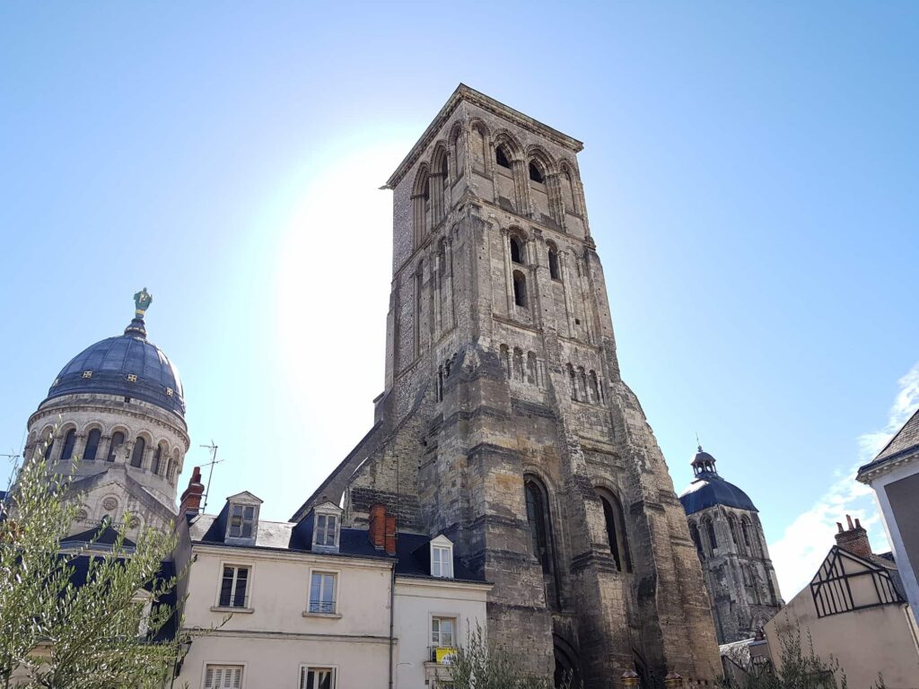 Place châteauneuf Tours