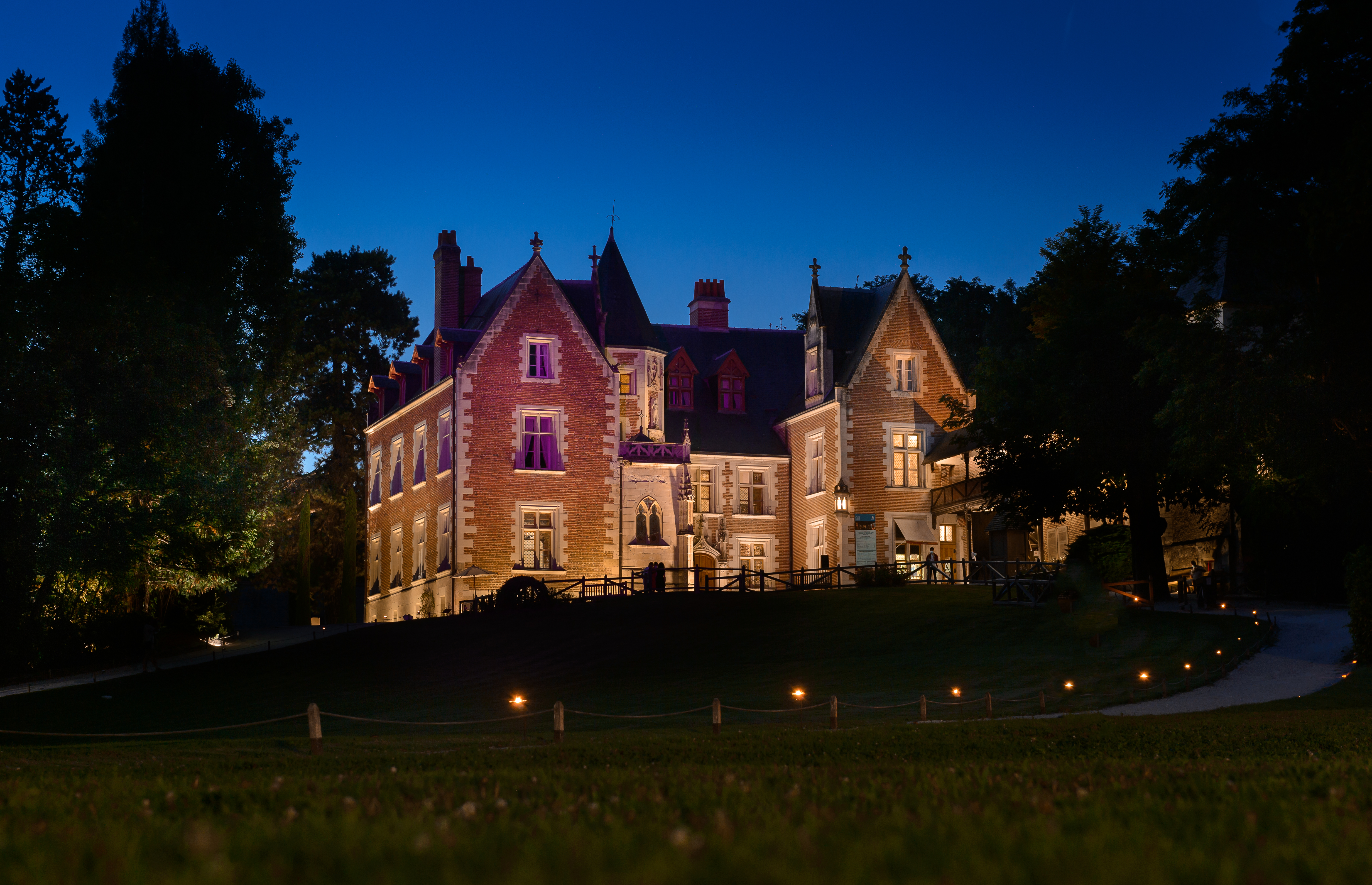 Les Flâneries nocturnes cc Château du Clos Lucé - Parc Leonardo da Vinci. Photo Léonard de Serres