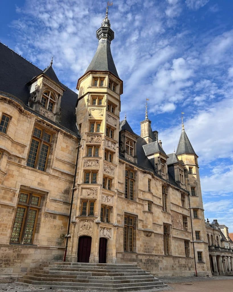 Palais ducal de Nevers