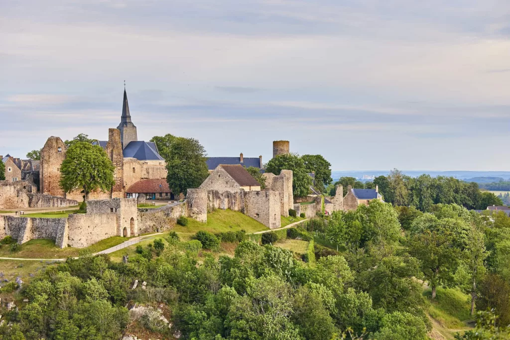 Le château de Sainte-Suzanne