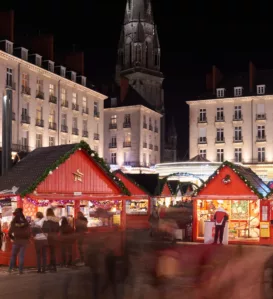 marché de noël nantes 2024 chalets idée de sortie famille amis couple cadeaux